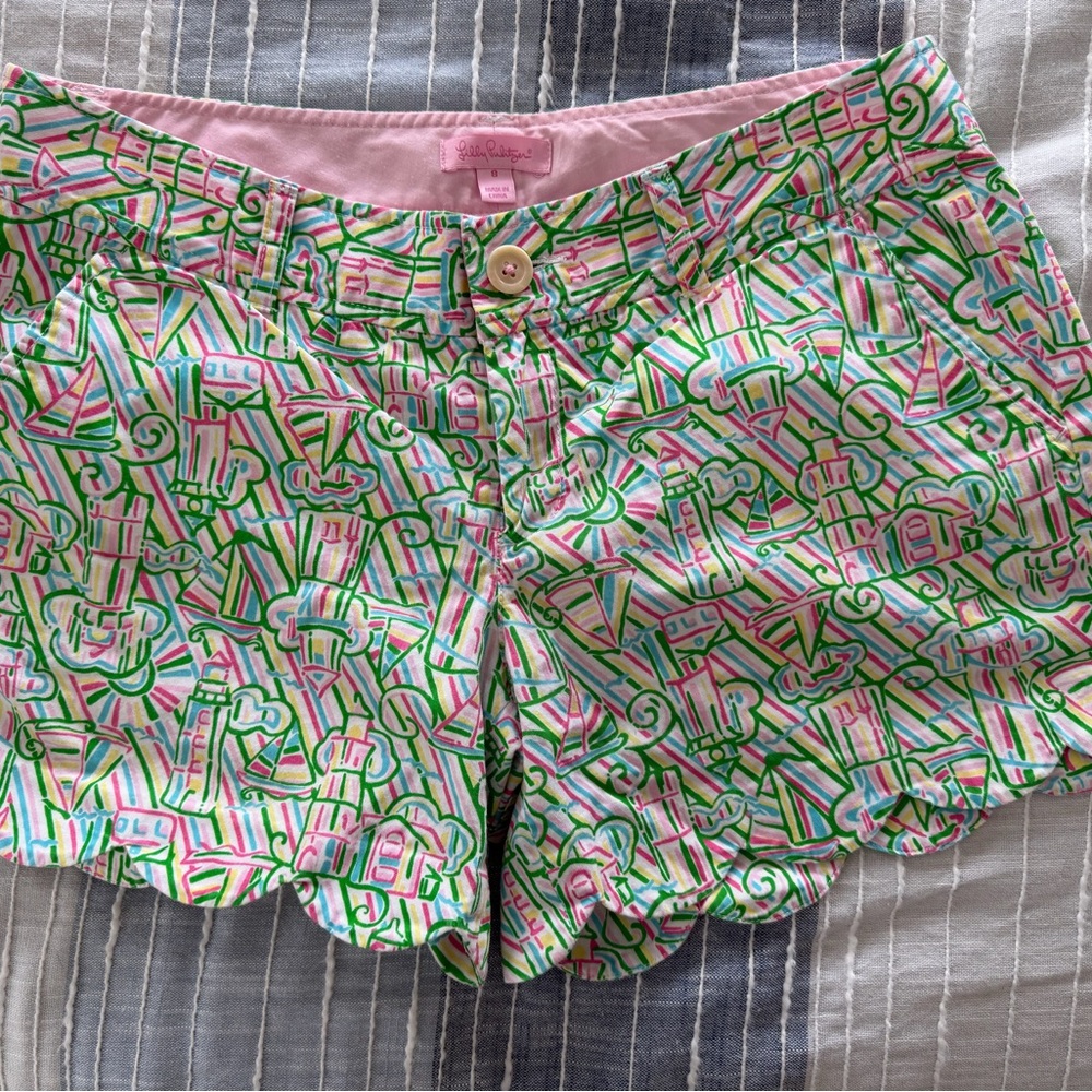 Lilly Pulitzer Pink & Green “Multi Guiding Light” buttercup Scallop Shorts